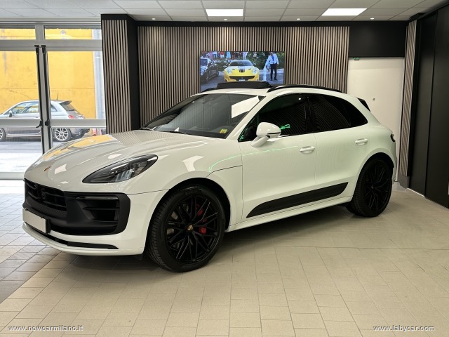 PORSCHE MACAN BIANCO